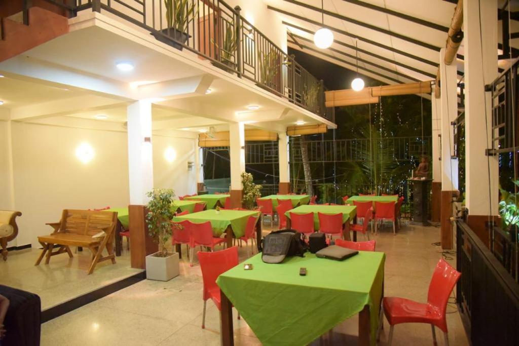 קורונגאלה Lotuscool Hotel מראה חיצוני תמונה
